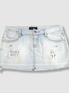 Y2K Guess Mini Skirt, Katun, Low Rise Distressed Bleached Jean, Size 28